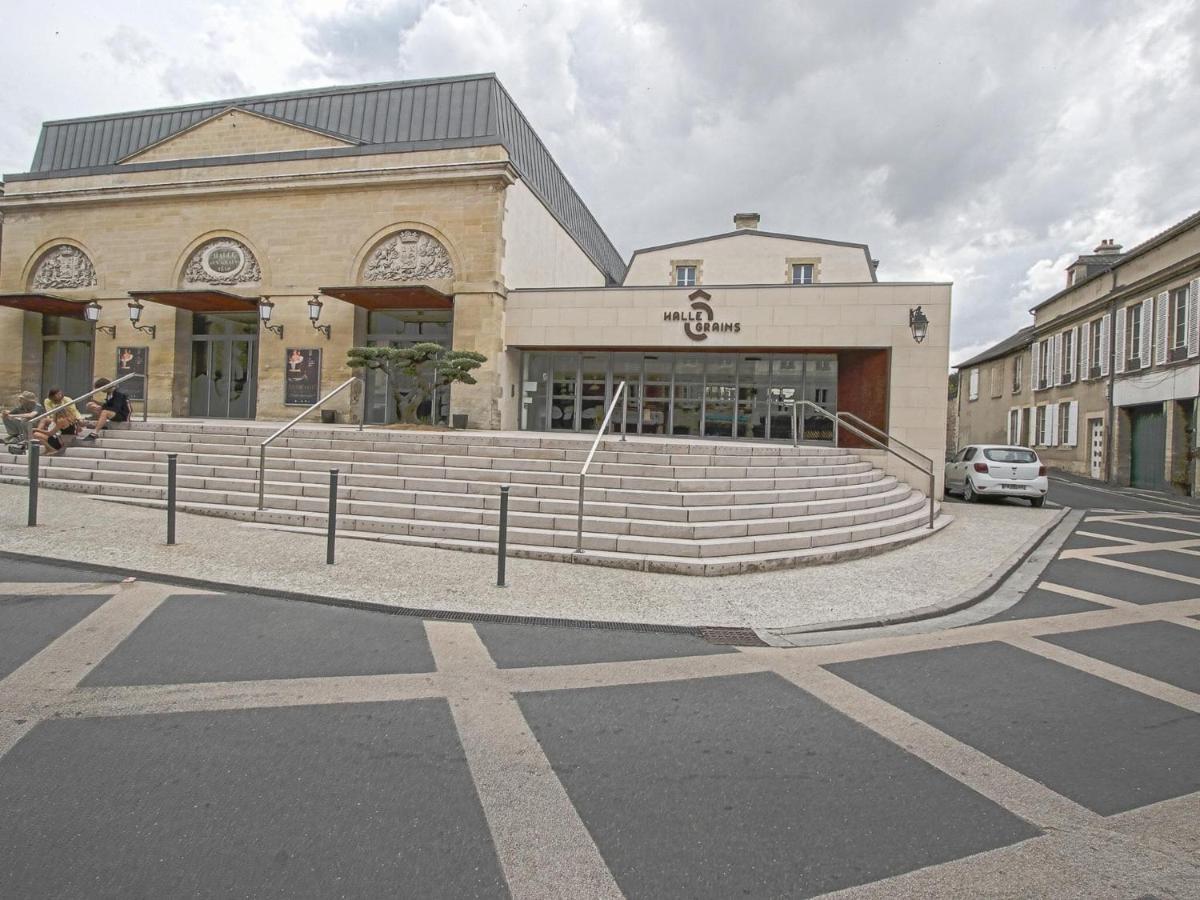 Modern Apartment In Bayeux Near Tapestry Museum Екстериор снимка